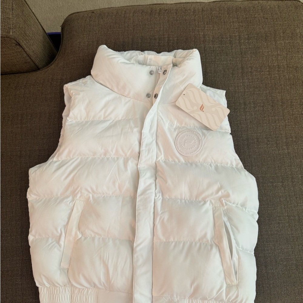 Fabletics White Puffer Vest with detachable hood